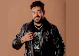 المطرب الشعبي إسماعيل الليثي في غرفة العناية المركزة بعد حادث مروري مروع 1