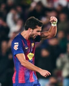 برشلونة يُعزز صدارته للدوري الإسباني بثلاثية في شباك إتليتكو مدريد 2