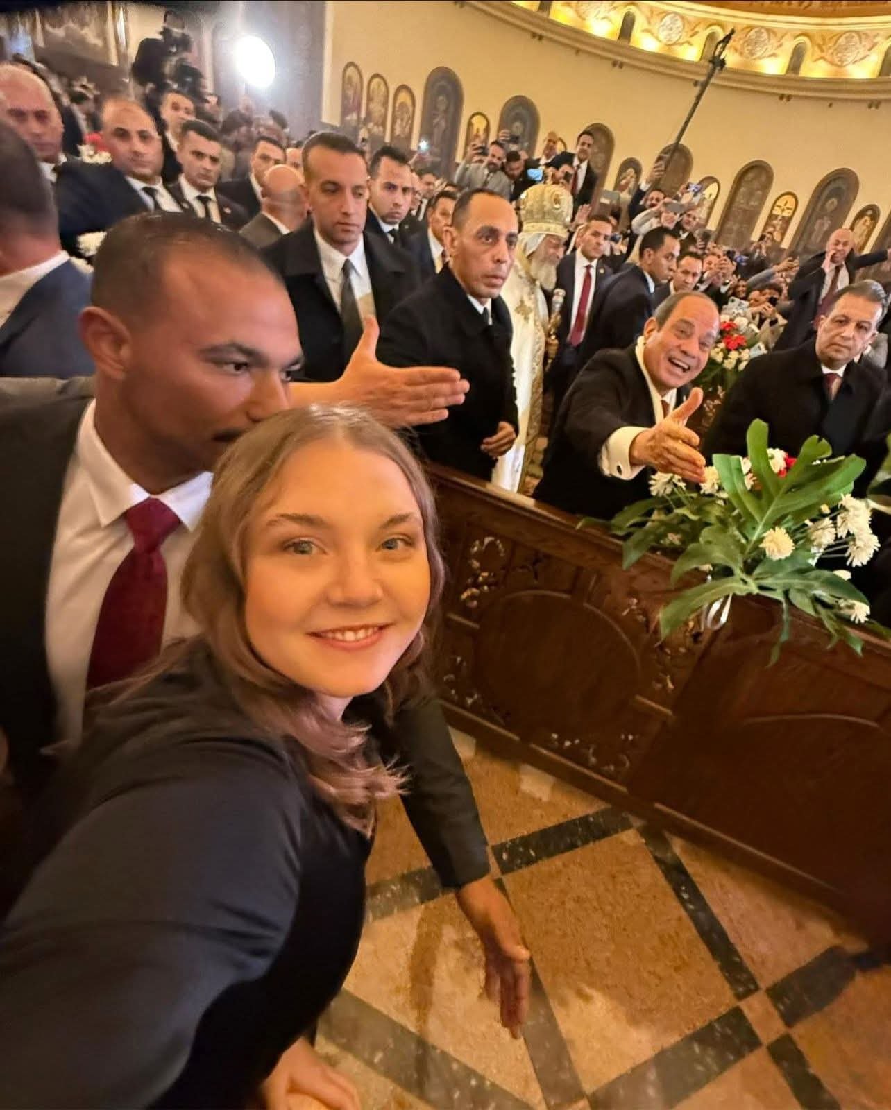 أوكرانية تعبر عن فخرها بلقاء الرئيس السيسي خلال قداس عيد الميلاد 3