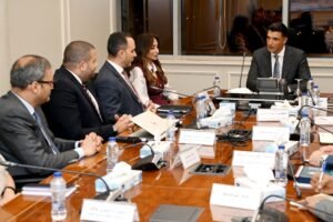 زيادة الإنتاج والتصدير وتدريب العمالة.. تفاصيل لقاء وزير الصناعة ونيسان 2