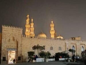 الجامع الأزهر.. ألف عام من العلم والنور في قلب القاهرة 3