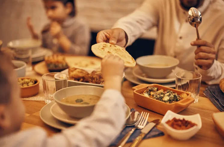 سحور صحي مشبع.. سر الصيام بدون عطش أو صداع أو خمول في رمضان 2