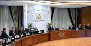 اللجنة المركزية توصي بتعليق العمل بقرارات الإغلاق الخاصة بالمحال والمطاعم والكافتيريات خلال أسبوع أعياد المواطنين الاقباط 2