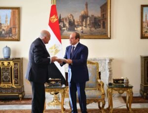 "السيسي" يستقبل وزيري خارجية الجزائر وتونس لبحث تطورات المنطقة والأزمة الليبية 3