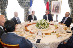 الملك يقيم مأدبة للوزير الأول الفرنسي والوفد المرافق له بالعاصمة الرباط