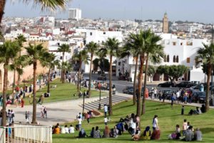 خريطة توضح توزيع درجات الحرارة والأحوال الجوية المتوقعة في طقس المغرب اليوم الجمعة 24 يوليو 2026