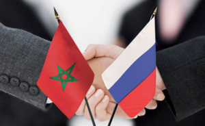 المغرب وروسيا يعززان الشراكة الاستراتيجية خلال مباحثات موسكو 3 مسؤولون مغاربة وروس خلال مباحثات رسمية لتعزيز العلاقات الثنائية في العاصمة موسكو