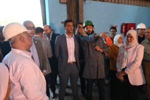 وزير الصناعة يتفقد مصنع النصر للمسبوكات ويؤكد: دعم الصناعات الثقيلة والإستراتيجية 2