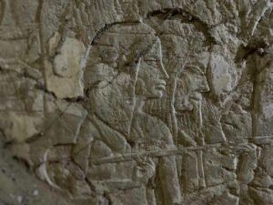 اكتشاف يهزّ سقارة.. 3 مقابر صخرية تكشف أسرار كبار رجال الدولة في عصر الدولة الحديثة 2