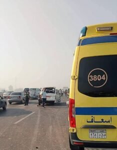كارثة على طريق شبرا - بنها الحر.. 4 وفيات و21 مصاباً بعد سقوط ميكروباص من أعلى الطريق 3