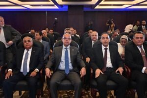 وزير الإستثمار يطلق برنامجاً لتأهيل الشركات الحكومية تمهيداً لطرحها بالبورصة المصرية 2