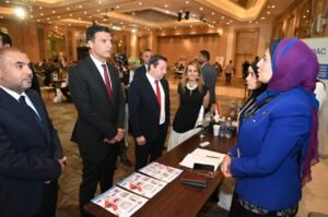 20 دولة تبحث عن المنتج المصري.. وزير الصناعة يفتتح معرض بعثة المشترين بالقاهرة 2