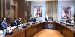 رئيس الوزراء يناقش الحلول المقترحة لأرض نادي الزمالك التابعة للأوقاف 3