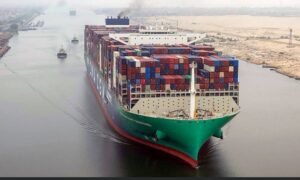 لأول مرة قناة السويس تشهد عبور سفينة الحاويات العملاقة "CMA CGM SAINT GERMAIN" 2