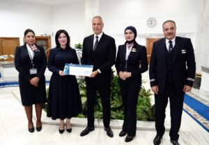 مصر للطيران تكرم الطبيبة مروة صلاح تقديرًا لموقفها الإنساني على متن إحدى رحلات مصر للطيران 3