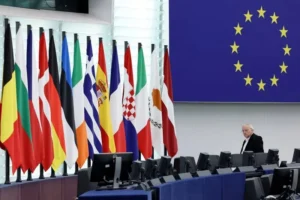 التشيك تلغي مبدأ إطلاع المواطنين على الشؤون الأوروبية بعد عقدين 3 الشؤون الأوروبية التشيكية