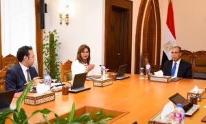 برامج جديدة لتأهيل الكوادر الدبلوماسية.. تفاصيل لقاء وزير الخارجية ورئيسة الأكاديمية الوطنية 2