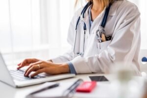 منصة هيئة الأطباء الرقمية والخدمات الإلكترونية المتكاملة