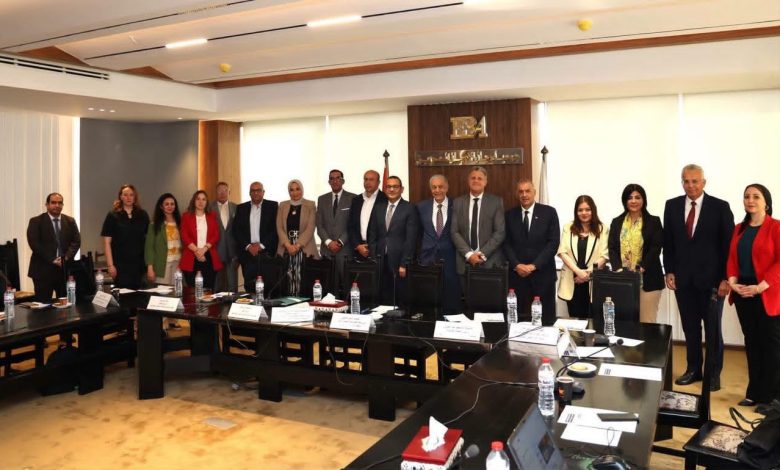 «تمويلات جديدة وحوافز للتوسع والتصدير».. جهاز تنمية المشروعات يكشف خطة دعم الصناعات الصغيرة والتحول للاقتصاد الرسمي 1