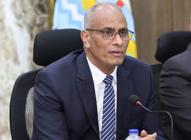 تحرك عاجل لتطوير الطرق بكفرالشيخ.. محافظ الإقليم يتابع رفع كفاءة طريق المدرسة اليابانية بالحامول 1