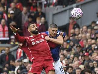 محمد صلاح يرضي الجماهير بعد فوز ليفربول على إيفرتون 1