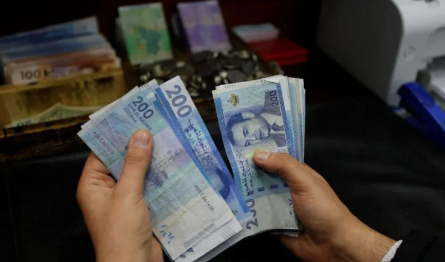 المغرب يتألق: اقتصاد قوي بادخار 27.54% يتصدر أفريقيا و يعزز مكانته عربيا في 2024 1