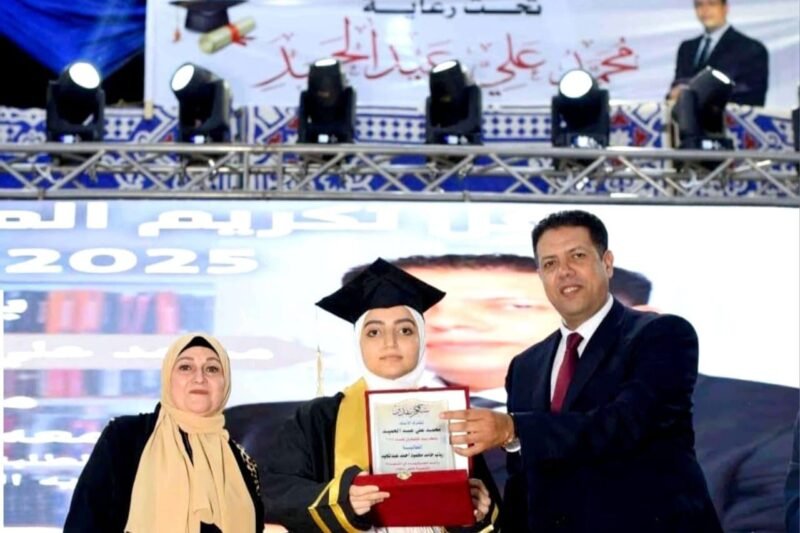 محمد علي يكرم المتفوقين بمدارس دمرو بالمحلة ويؤكد دعمه لمسيرة التعليم 3