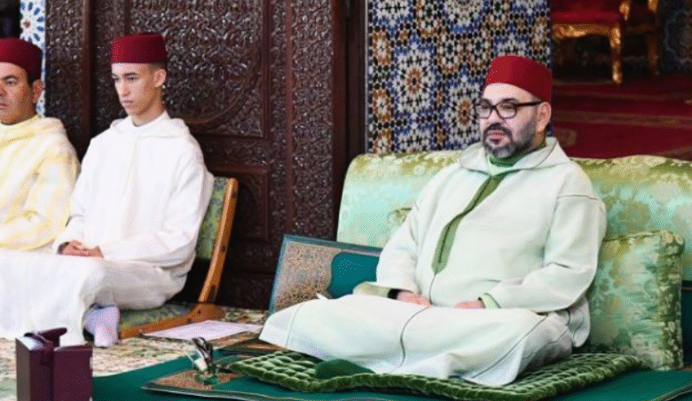 الملك محمد السادس يترأس الحفل الديني بذكرى 27 لوفاة الملك الحسن الثاني بضريح محمد الخامس 2