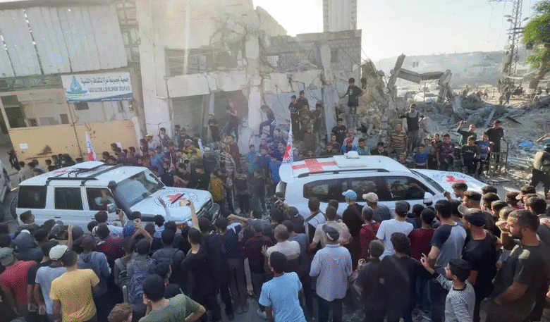 حماس تُفرج عن آخر الرهائن الأحياء: 20 رهينةً يعودون في صفقة تاريخية مع إسرائيل 2