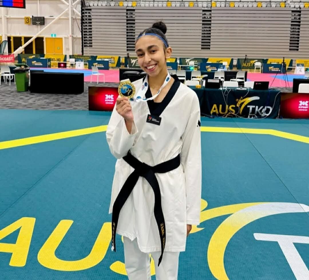 وزير الشباب والرياضة يهنئ جنى خطاب لفوزها ببرونزية بطولة العالم للتايكوندو 1