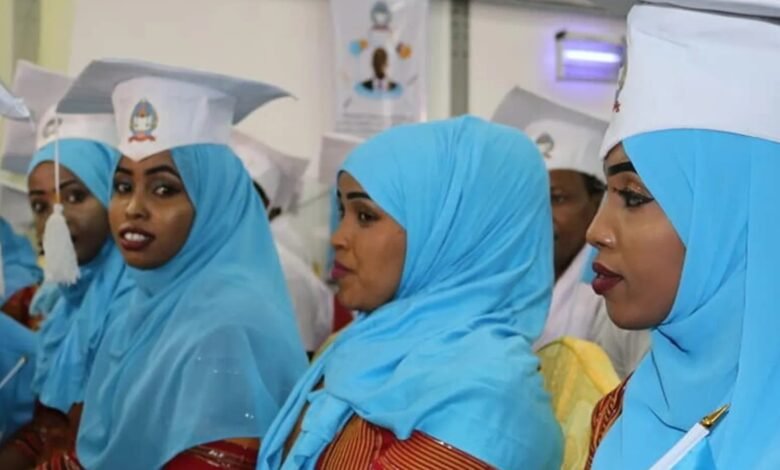 إيطاليا تمنح 22 شابًا صوماليًا منحًا دراسية 1
