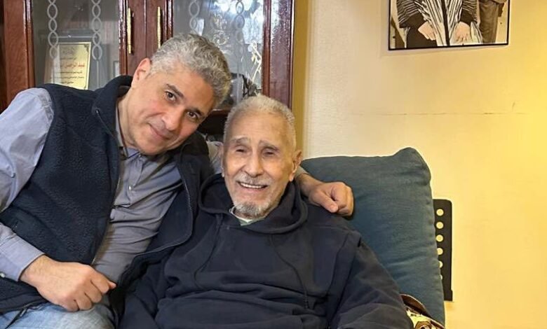 وزير المالية يتدخل سريعًا.. رفع الحجز عن معاش الفنان عبد الرحمن أبو زهرة 1
