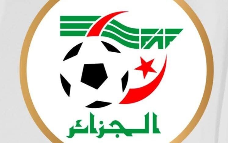 الاتحاد الجزائري يتقدم بشكوى رسمية للكاف ضد حكم مباراة الجزائر ونيجيريا 1