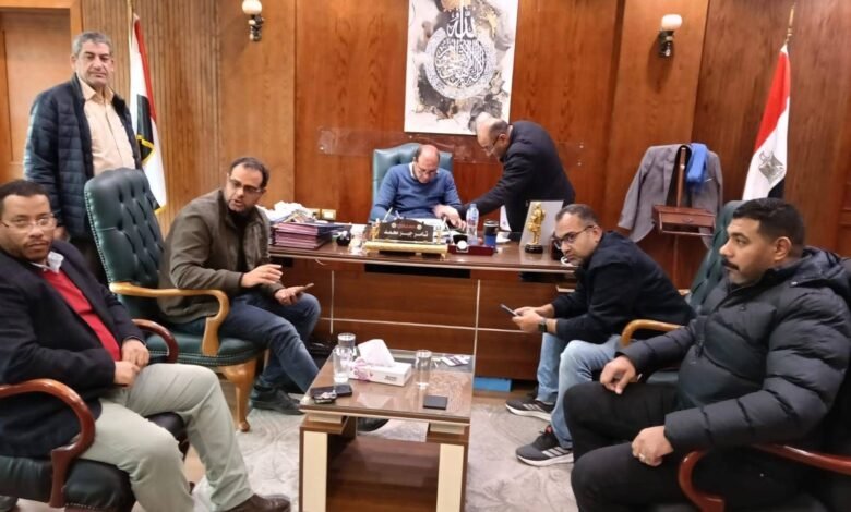 خطة زمنية لإحلال الشبكات القديمة.. تطوير شامل لمنظومة الاتصالات بمدينة العبور 1