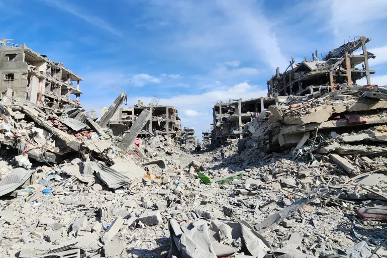 السفير دياب اللوح يشارك في ندوة بمعرض القاهرة الدولي للكتاب حول الرؤية المتكاملة لإعادة إعمار قطاع غزة 1