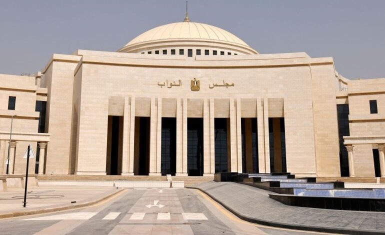 بعد الجدل الواسع.. البرلمان يستدعي الحكومة لمساءلتها حول إعفاء الهواتف 1