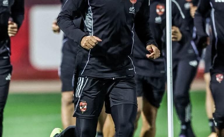 الأهلي يحل ضيفا ثقيلا على سموحة بدوري نايل المصري للمحترفين 1