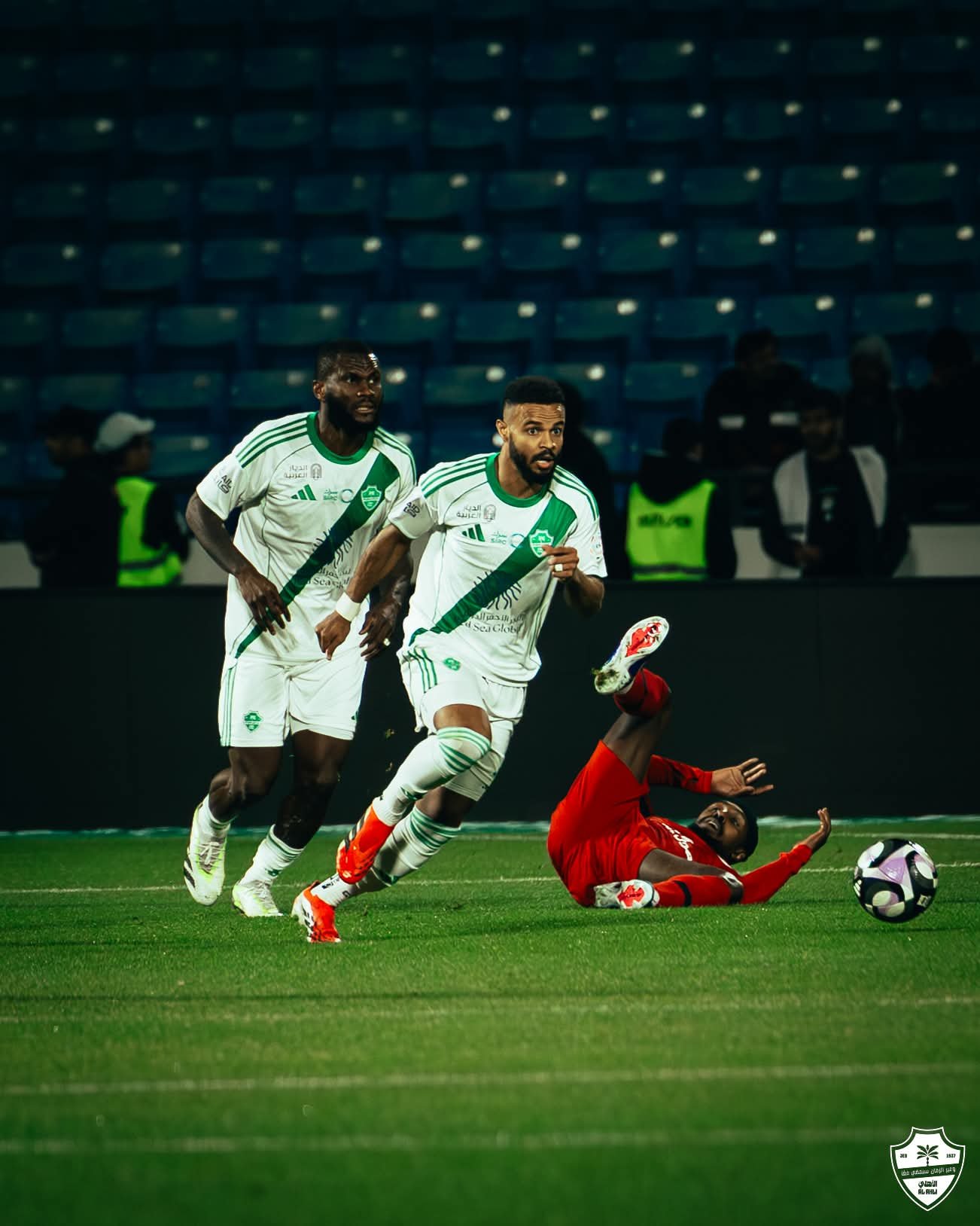 أهلي جدة يواصل إنتصاراته بدوري روشن ويرتقي للصدارة مؤقتًا 1