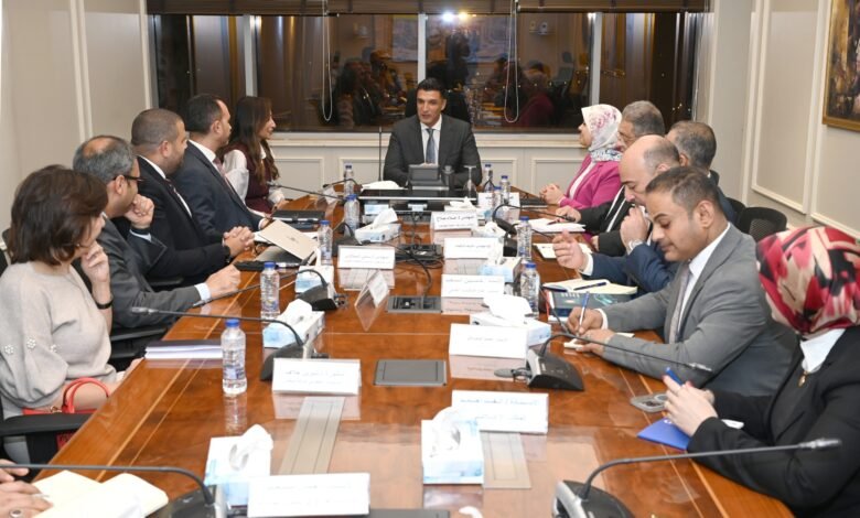 زيادة الإنتاج والتصدير وتدريب العمالة.. تفاصيل لقاء وزير الصناعة ونيسان 1