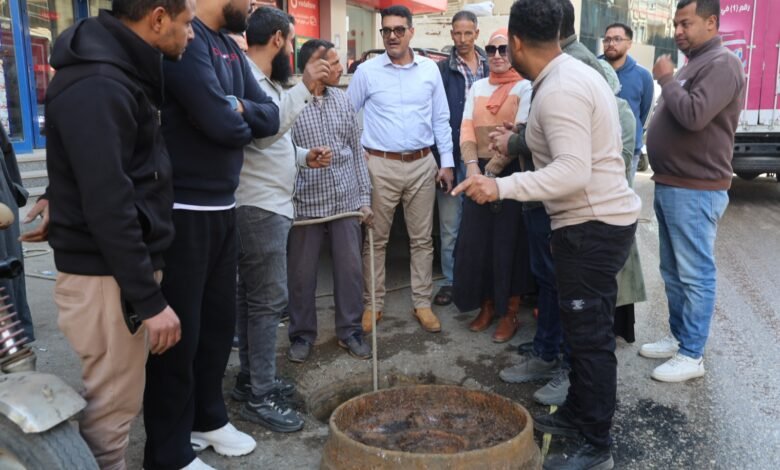 خطة استباقية لمنع الطفوحات.. تطهير شامل لشبكات الصرف بشارع القناطر الخيرية 1
