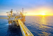 بئر «بلاعيم البحري 133» تبدأ الإنتاج بمتوسط 1500 برميل يوميًا.. دفعة جديدة لإنتاج الزيت الخام في سيناء 15