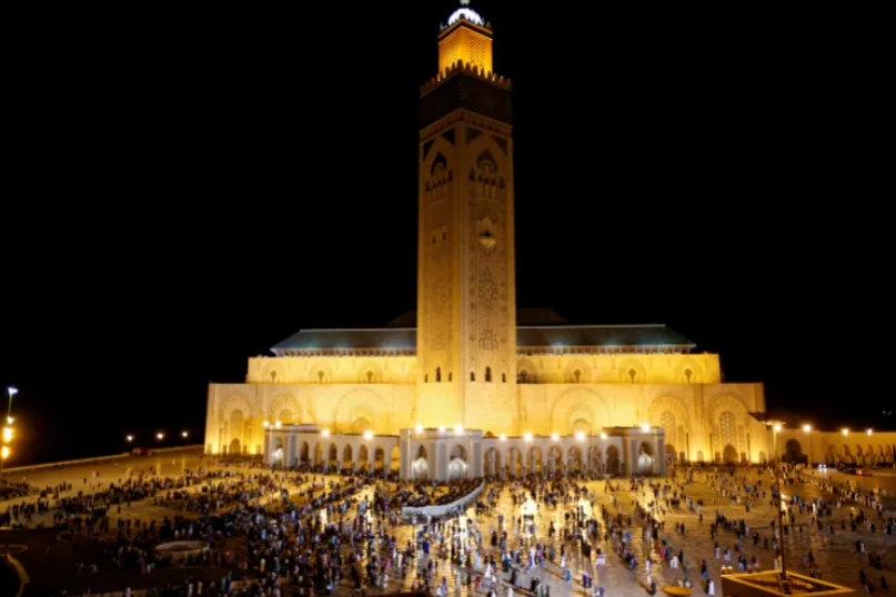 مسجد الحسن الثاني بالدار البيضاء… صرح روحي ومعماري يروي عظمة المغرب بين أمواج الأطلسي 1