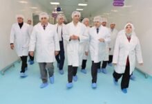 دعم الصناعة الوطنية.. جولة تفقدية لوزير الصناعة ومحافظ القليوبية بمصانع الأدوية في العبور 18