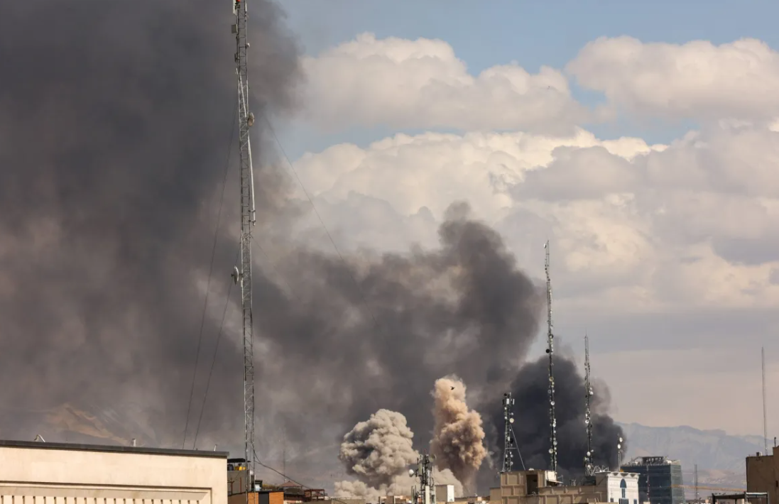 حريق في منشأة تضم قوات فرنسية بأبوظبي بعد استهداف إيراني بمسيّرات 1