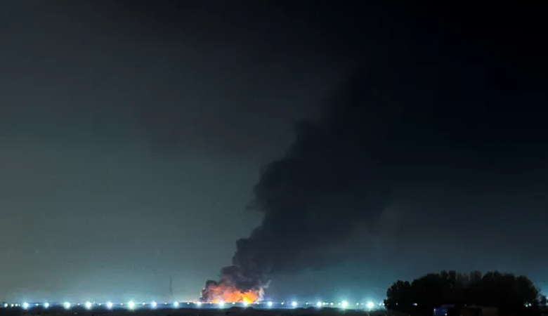 حريق هائل يلتهم منشآت شركتين أمريكيتين في البصرة عقب هجوم بمسيّرة 1