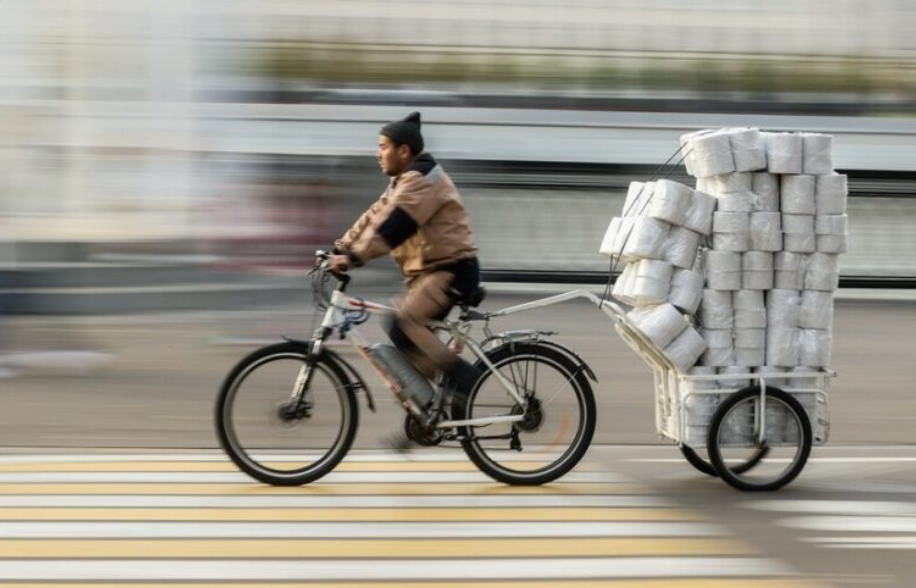 الحرب في الشرق الأوسط تثير "فوبيا ورق الحمام" في اليابان 1