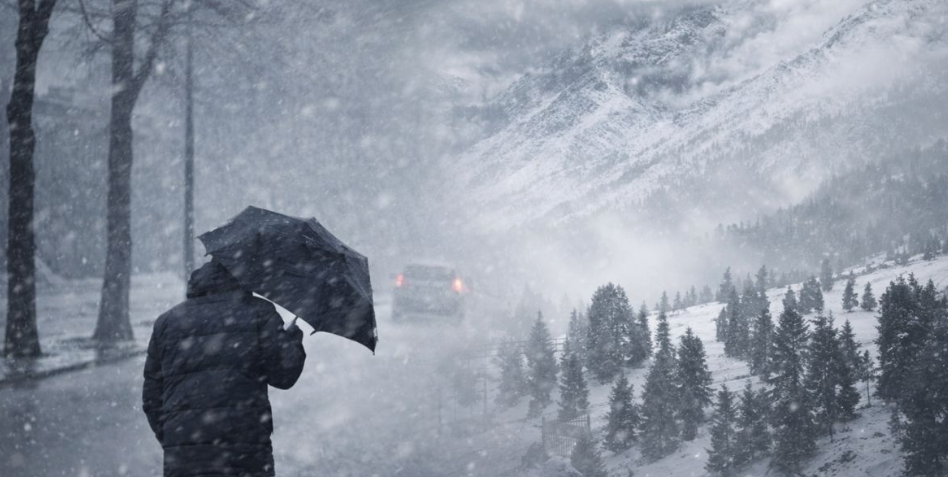توقعات طقس اليوم الأحد في المغرب: أمطار ورعود وثلوج على الأطلس وبرودة قاسية في القمم 1