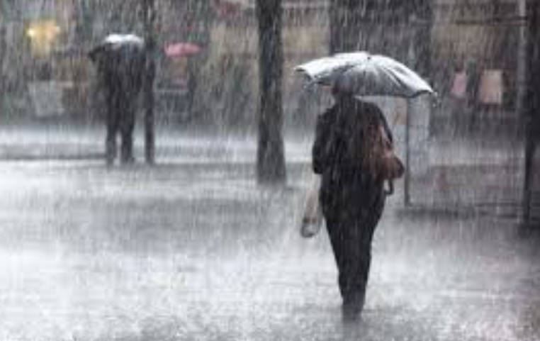 توقعات الأحد بالمغرب: أمطار متفرقة وثلوج على المرتفعات مع انخفاض ملموس في الحرارة 1