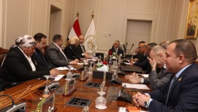 في إطار الاجتماعات الدورية بالسادة أعضاء مجلسي النواب والشيوخ وزير العدل يلتقي عدداً منهم 3