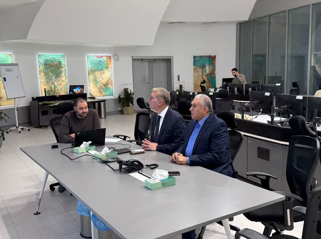 وزير البترول يقوم بزيارة مفاجئة إلى مركز التحكم بالشبكة القومية للغاز 1